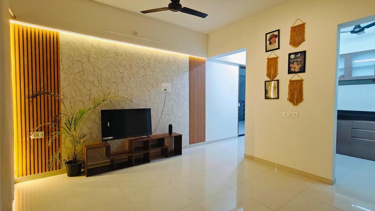 Bamboo Posh 2bhk With Sky Garden