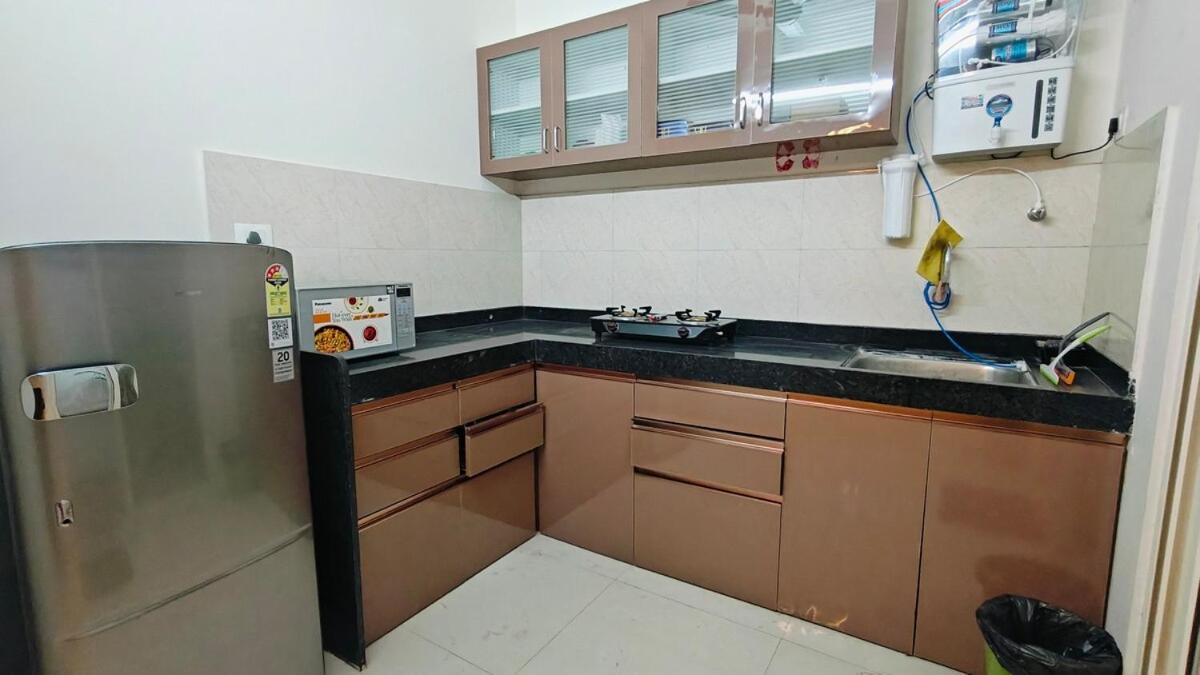 Bamboo Posh 2bhk With Sky Garden Apartment