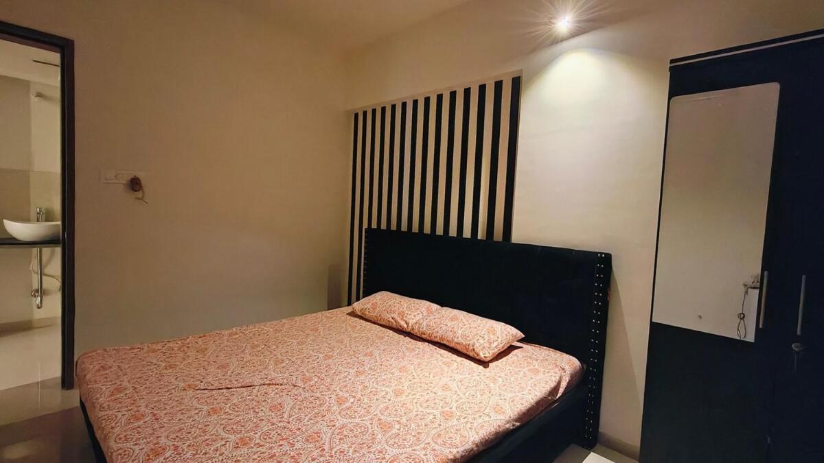 Bamboo Posh 2bhk With Sky Garden Apartment