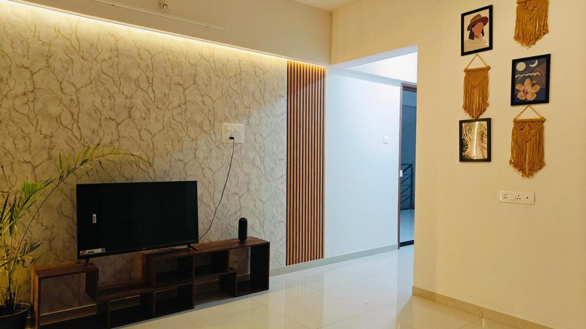 Bamboo Posh 2bhk With Sky Garden